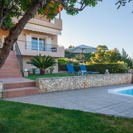 Panorama Traditional House With Private Pool